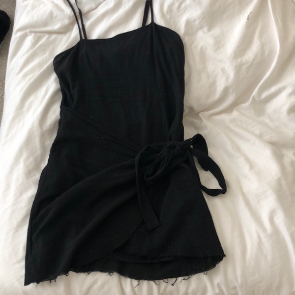 White Fox Boutique Dresses & Skirts - White fox boutique Frayed asymmetrical wrap dress